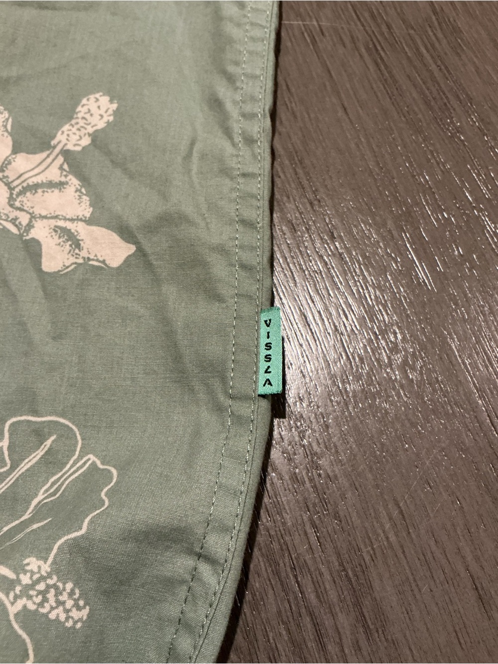 VISSLA Byebiscus Eco Sage Green Short-Sleeve Floral Button-Up Shirt M - Picture 9 of 13